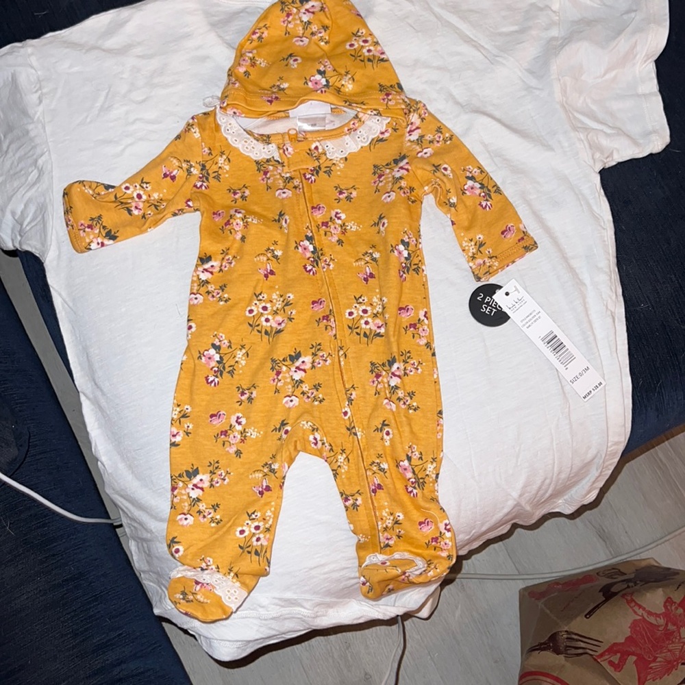 NWT Nicole Miller sleep set
